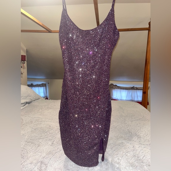 Windsor Shine Through Glitter Mini Dress - Picture 3 of 4